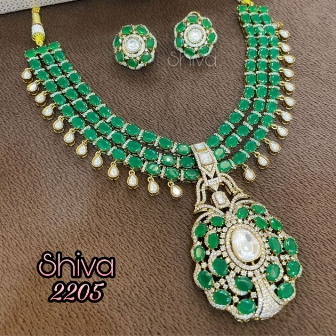 Emerald Noor Onyx Kundan Necklace Set