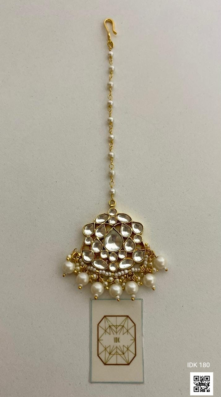 Noor Pearl Kundan Maang Tikka